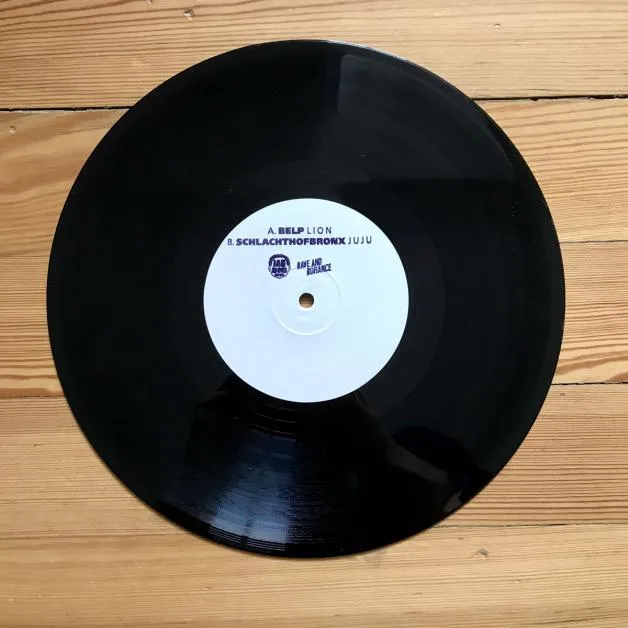 Schlachthofbronx & Belp - Juju /? Lion : 10inch
