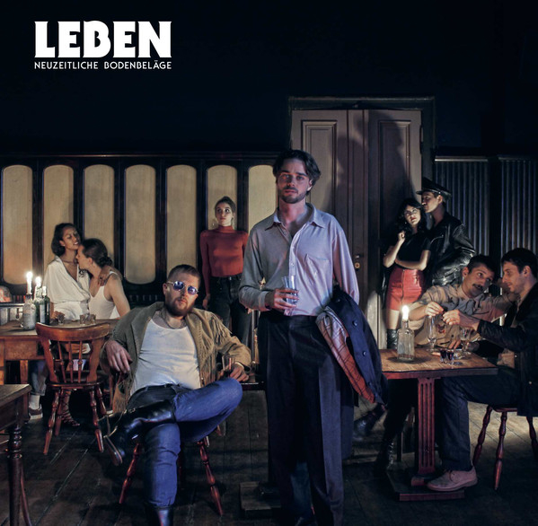 Neuzeitliche Bodenbelage - LEBEN