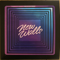 Polyfunktional - New Walls