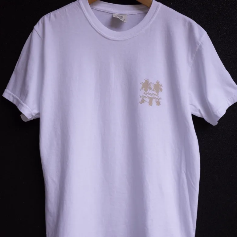 Mt.Chills - JIN-禁-T-shirts White Size XL : T Shirt(Size:XL)