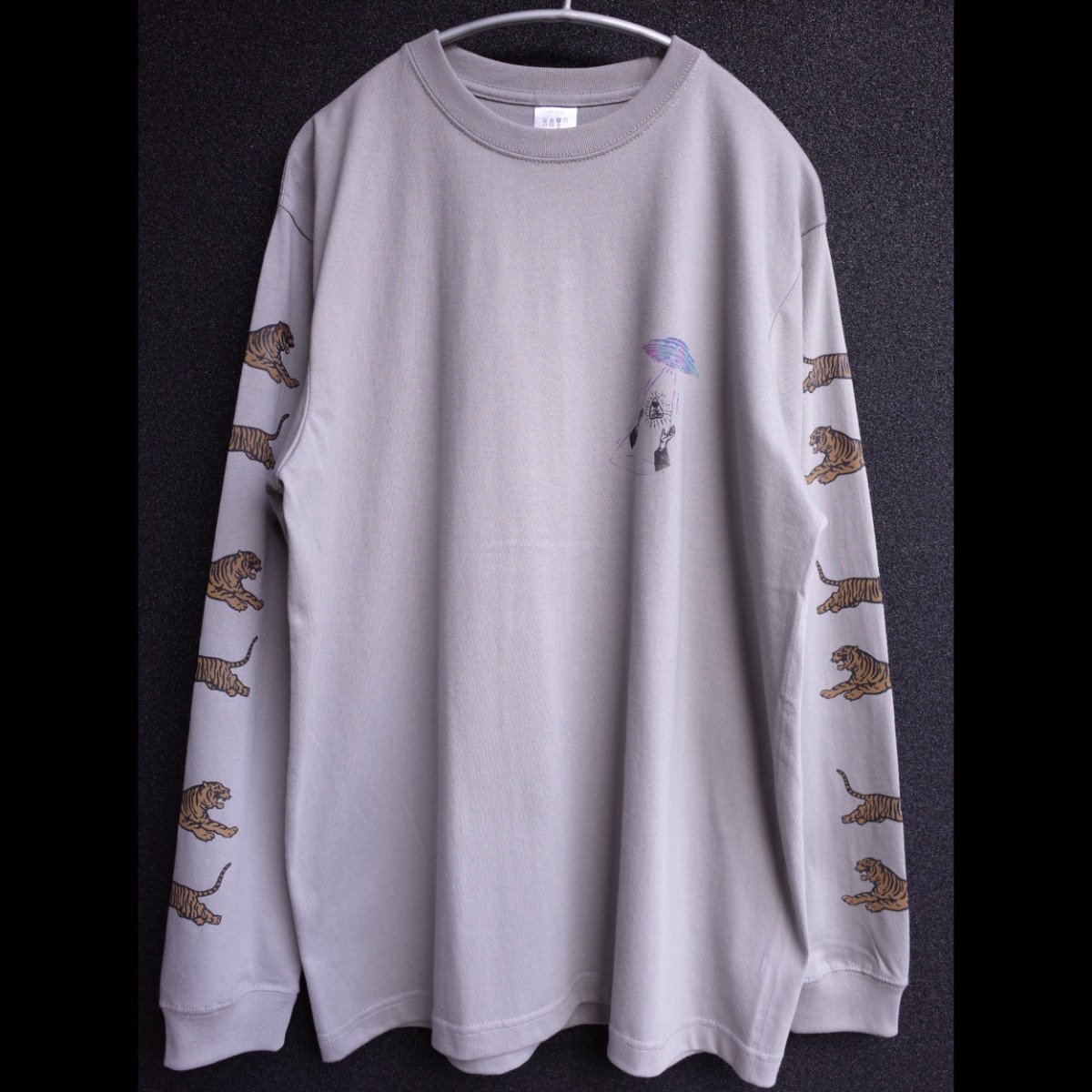 Mt.Chills - “Tiger mystery” LongSleeve Gary Size:L : Wear