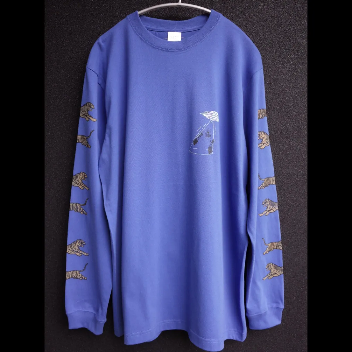 Mt.Chills - “Tiger mystery” LongSleeve Blue Size:L : Wear