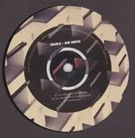 Searle - She Moves : 12inch